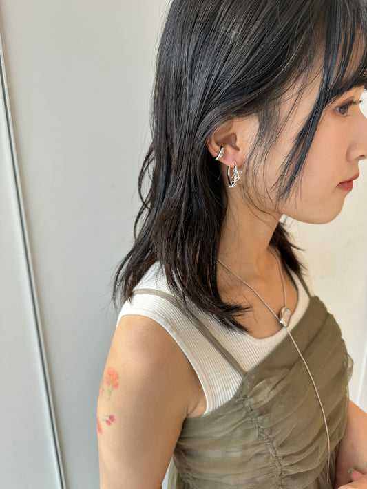 蝴蝶結半彎耳環