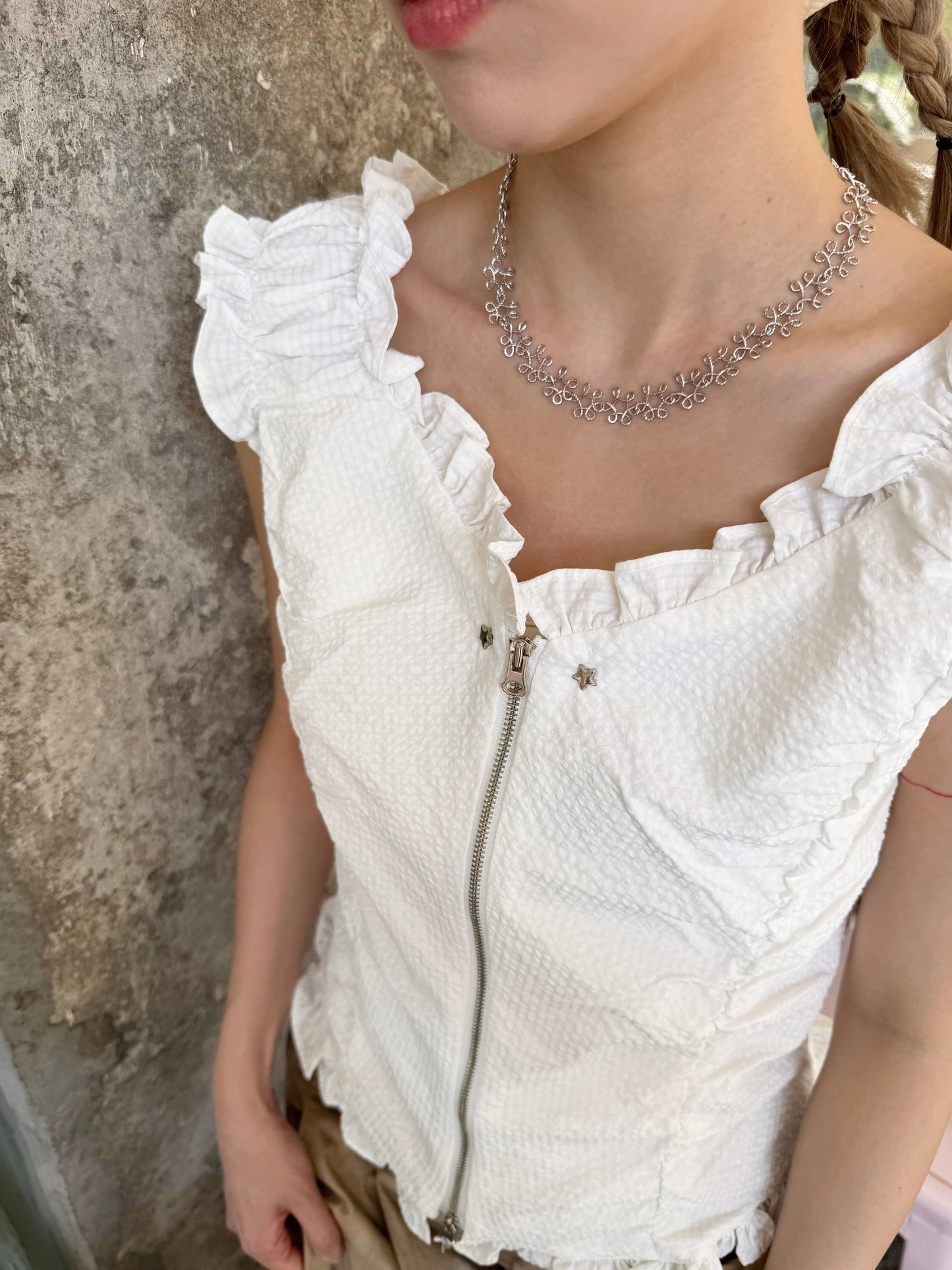 本月必買款⋆.˚⊹⁺特別扭花花頸鏈