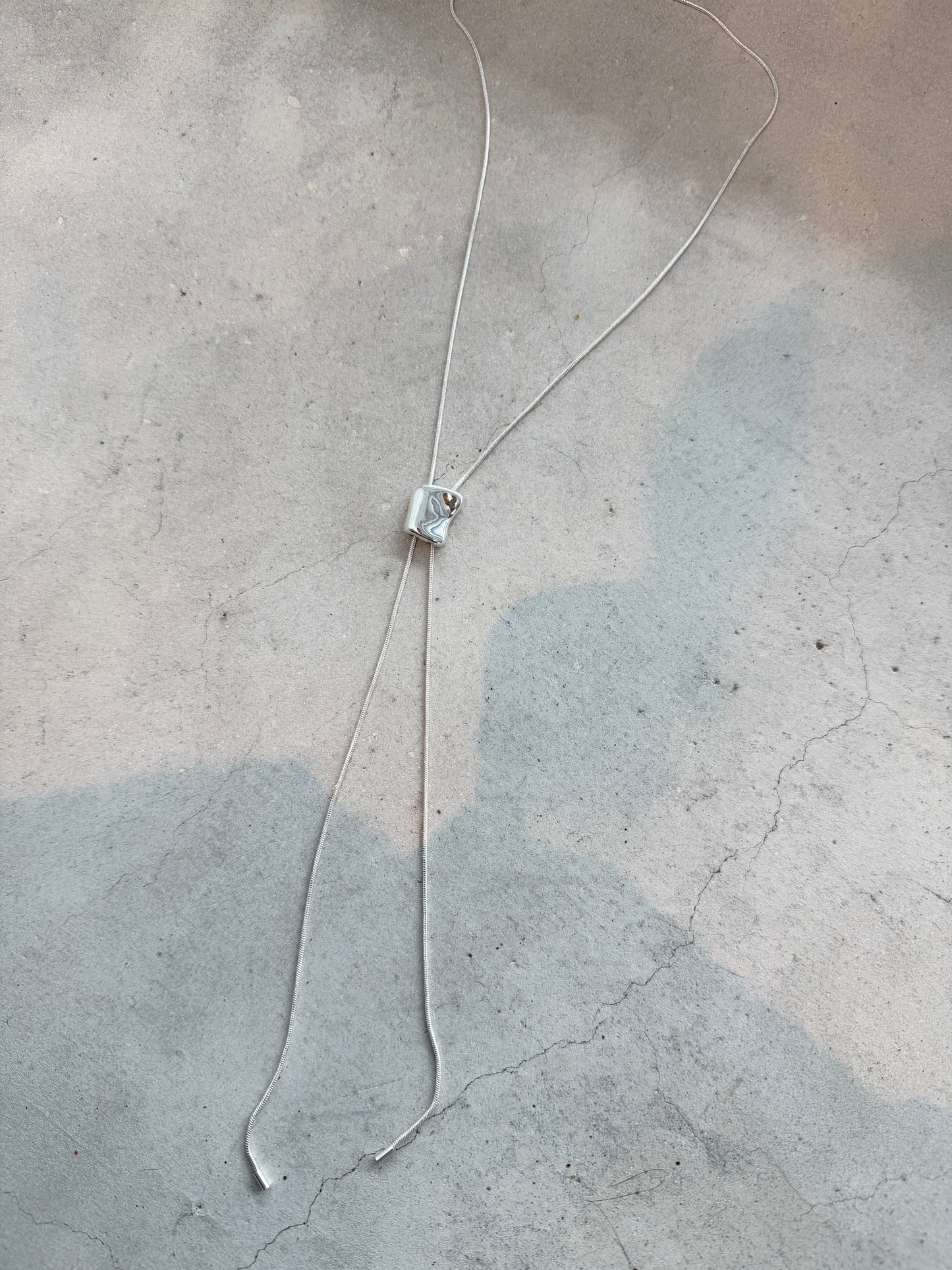 必買~方扣氣質感長頸鏈