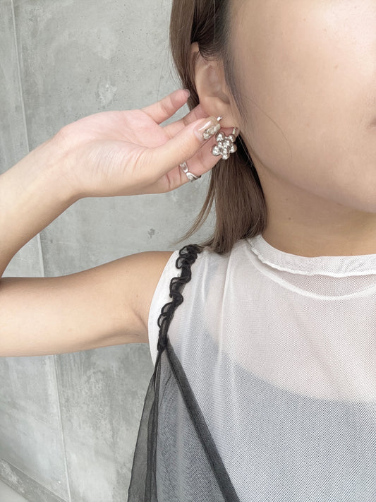 必買~!相連波波耳環