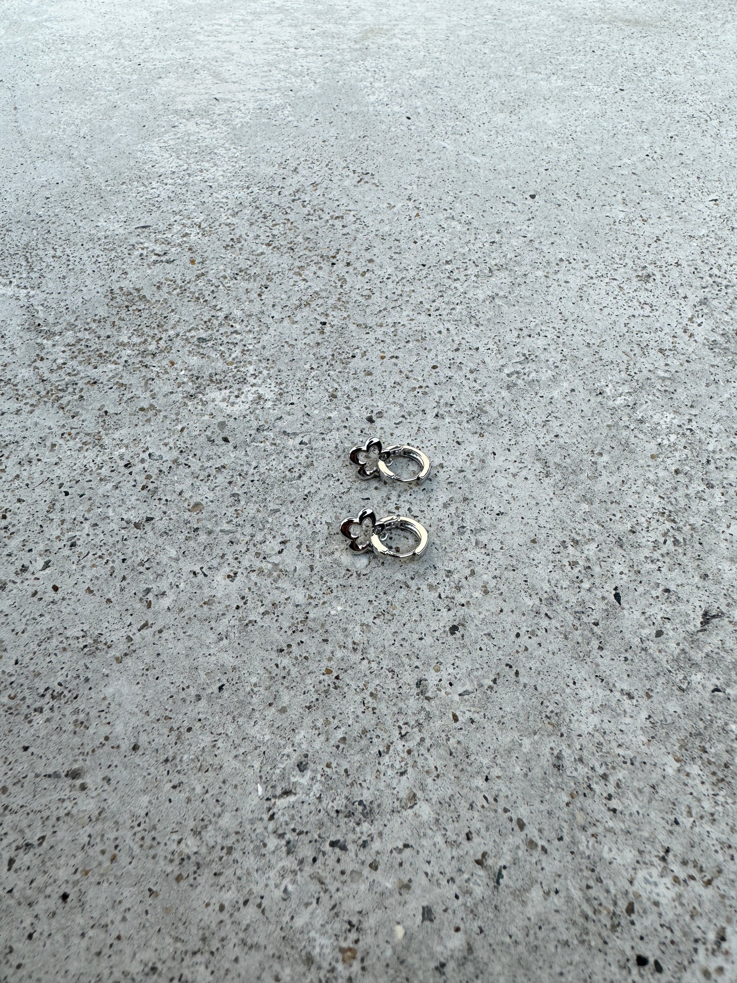 Mini小花花耳環~