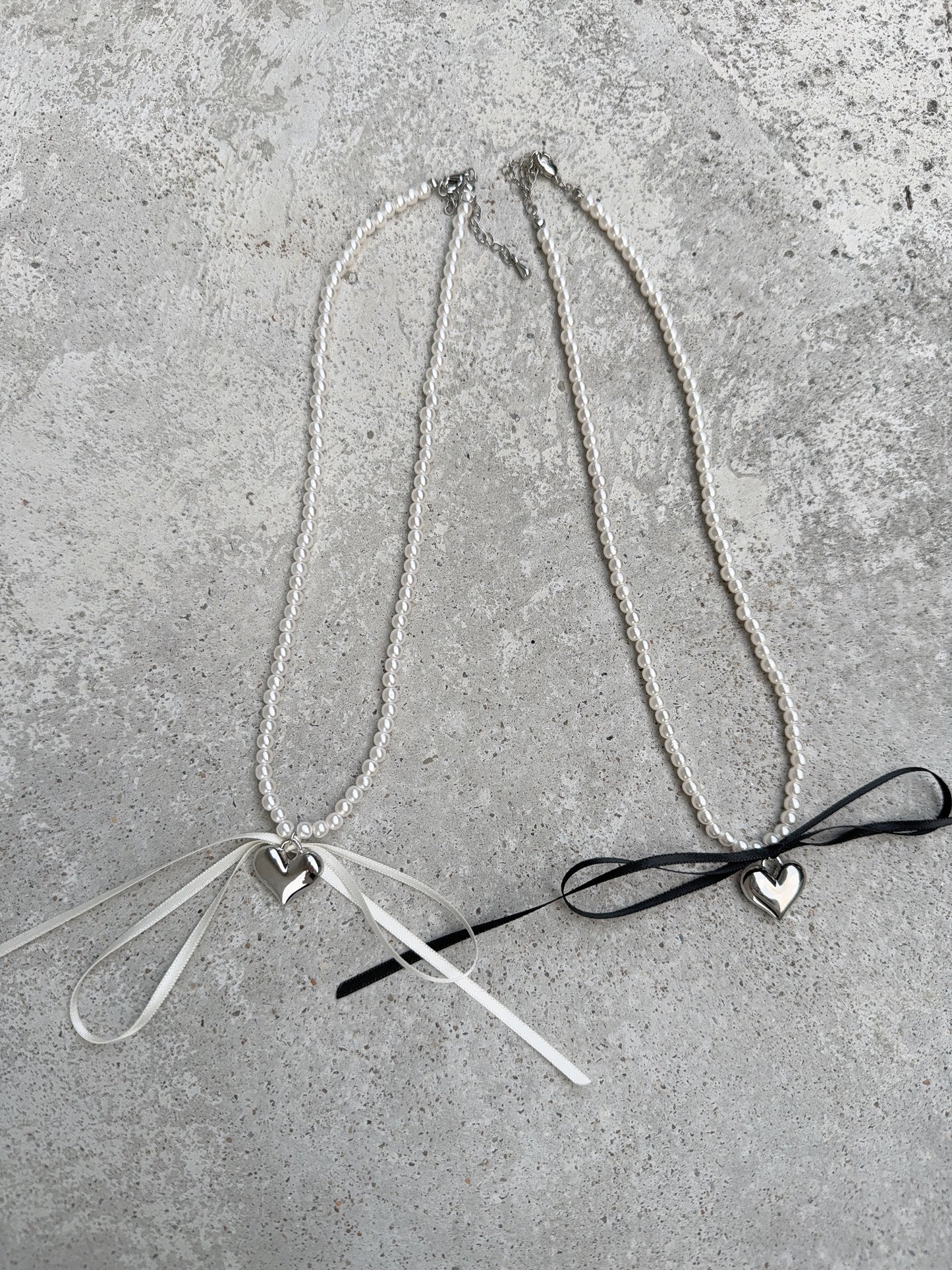 低調可愛~蝴蝶結心形幼珍珠頸鏈