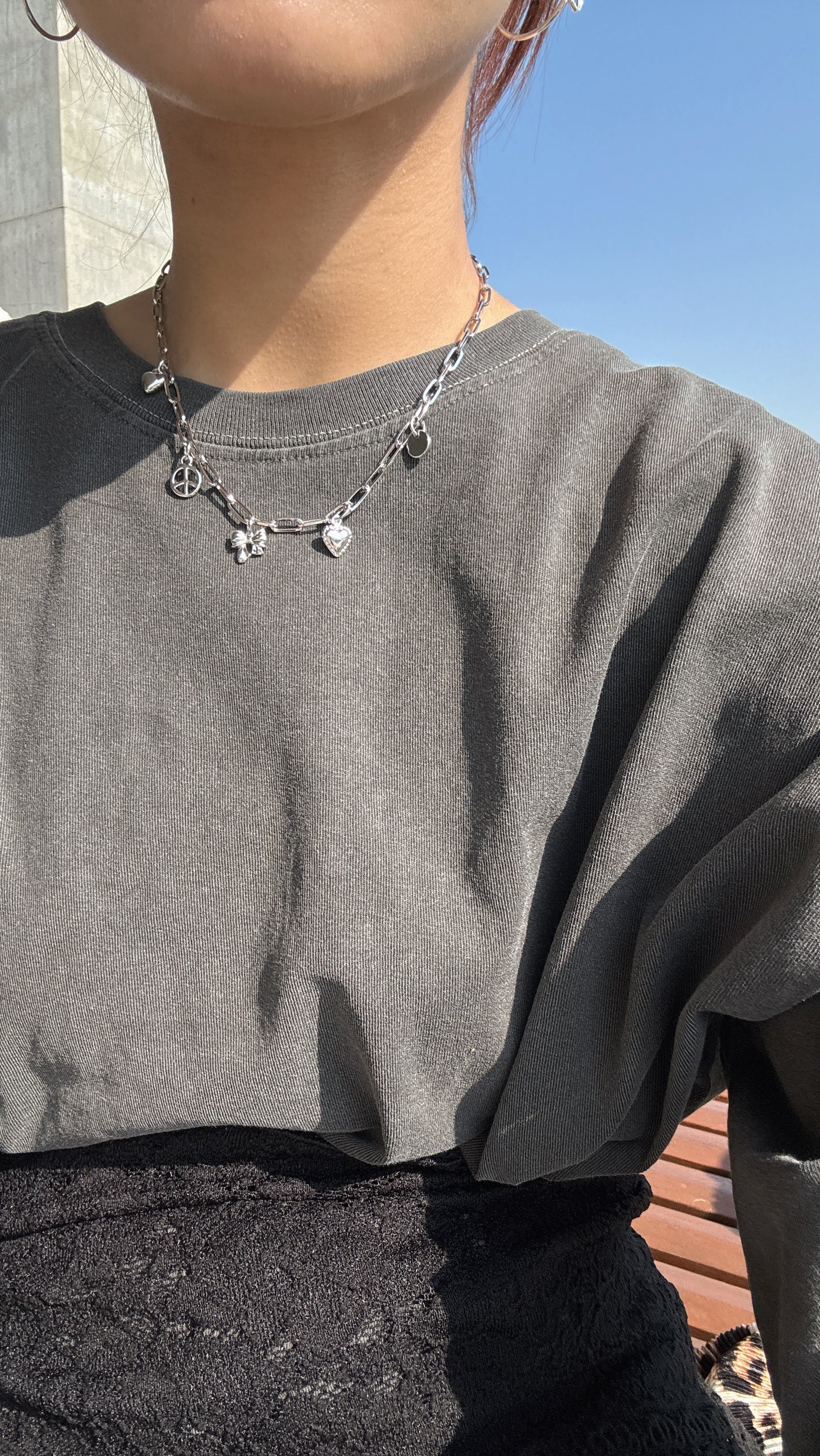 不同吊墜的扣扣頸鏈