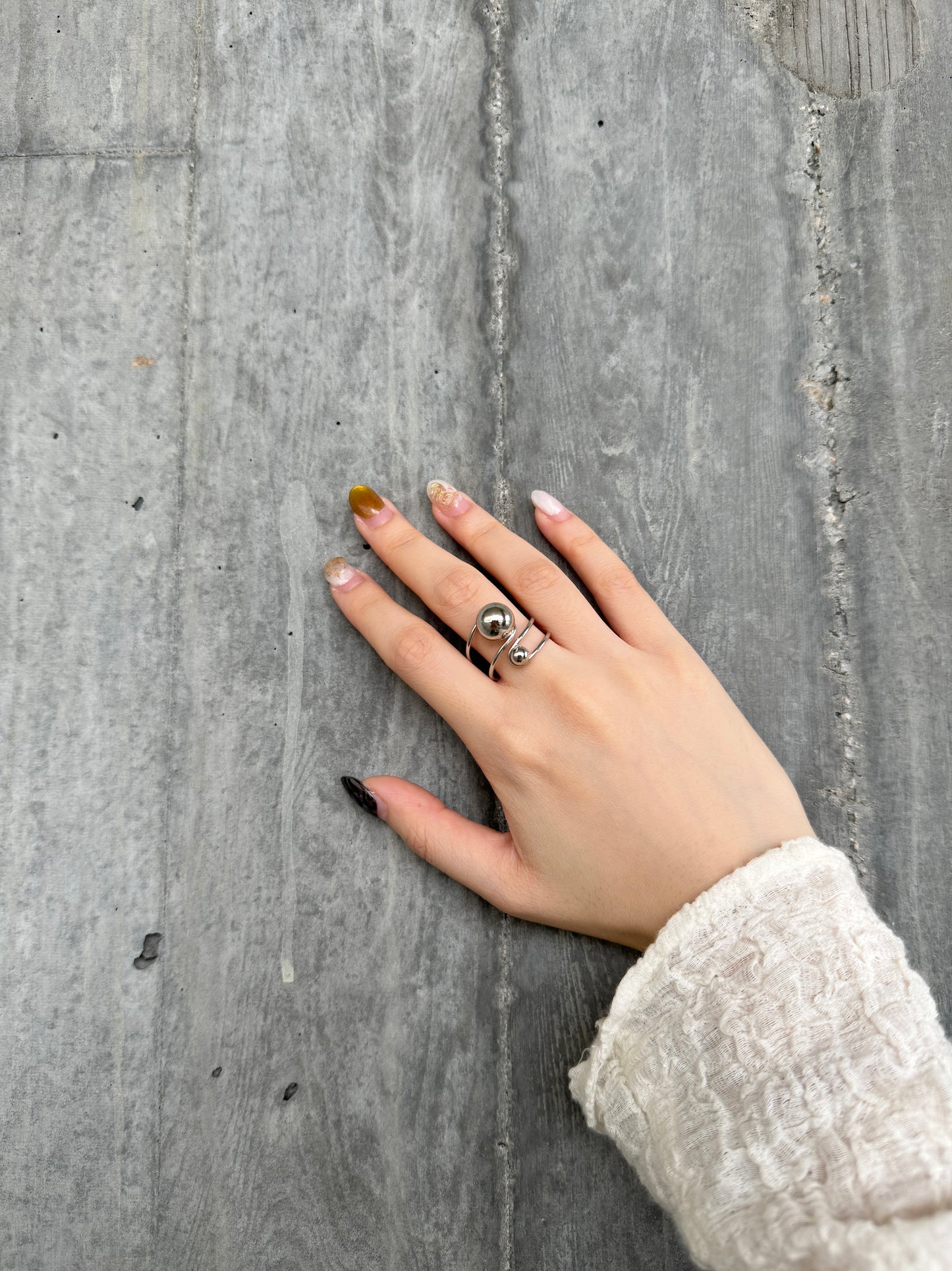 Must buy! 波波雙指環RING