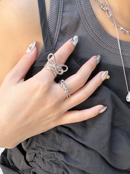 MUST HAVE ! 雙蝴蝶結扭圈RING