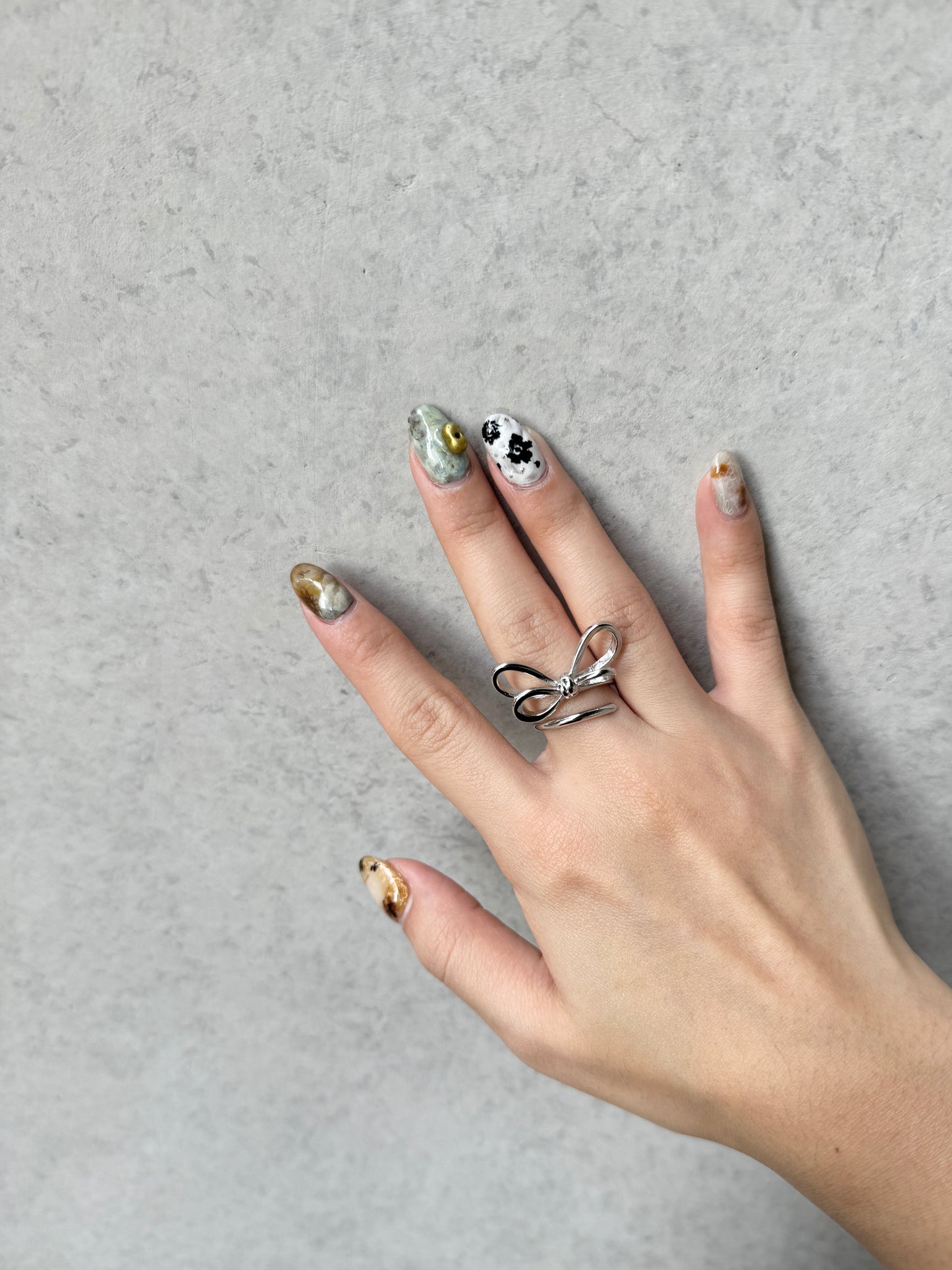 MUST HAVE ! 雙蝴蝶結扭圈RING