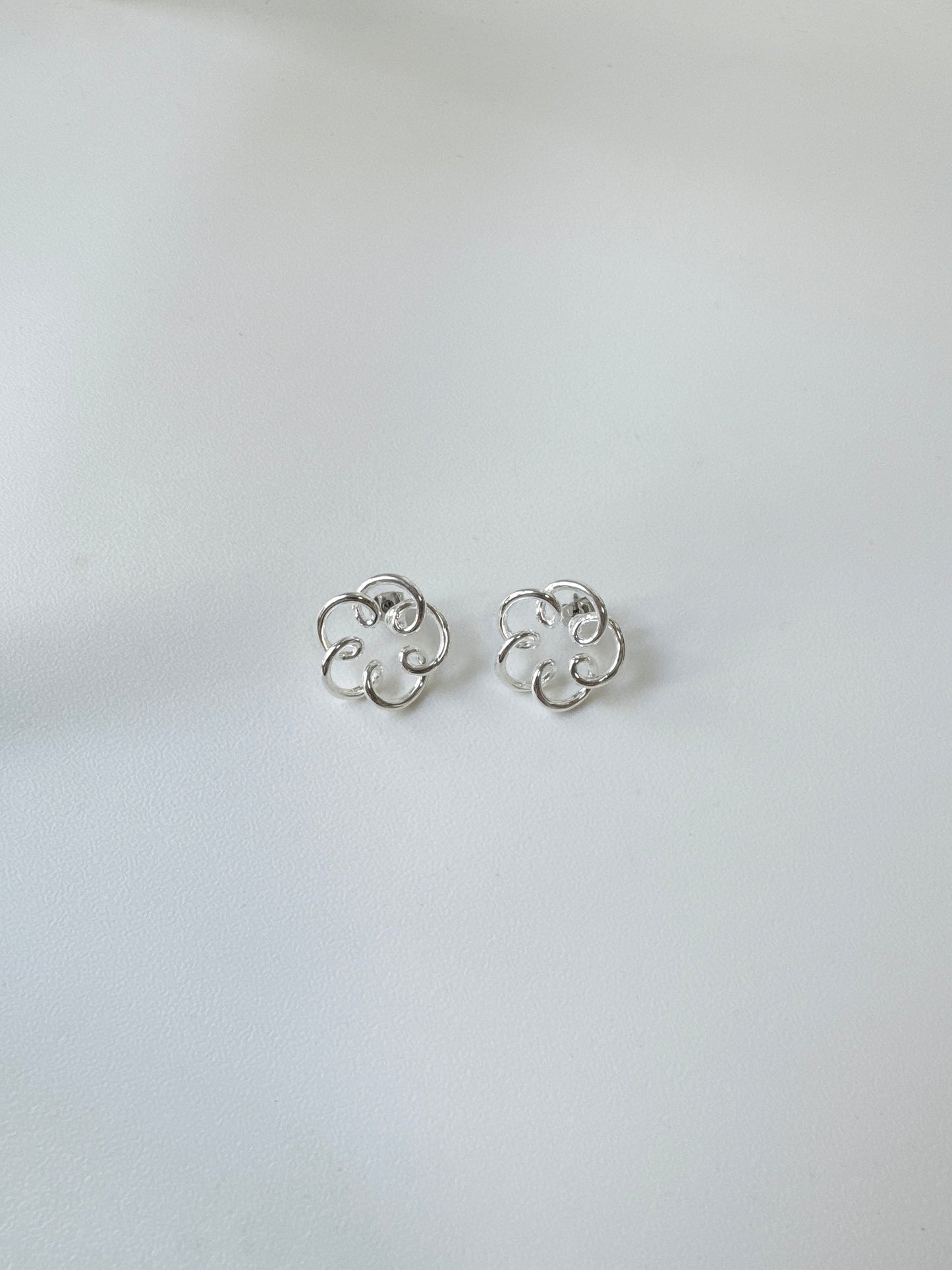 Must have! 花花打圈耳環