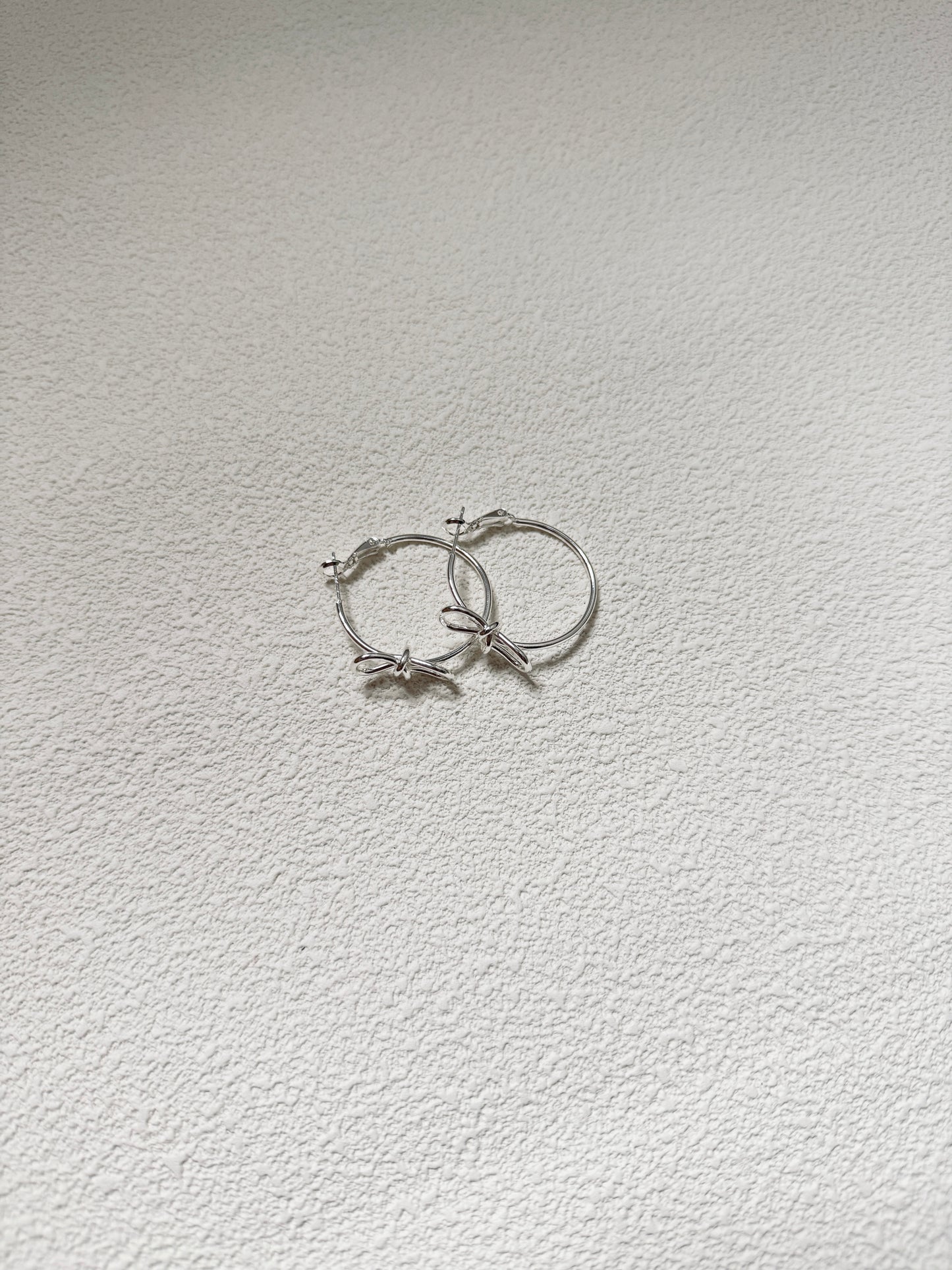 單蝴蝶結圈圈耳環౨ৎ