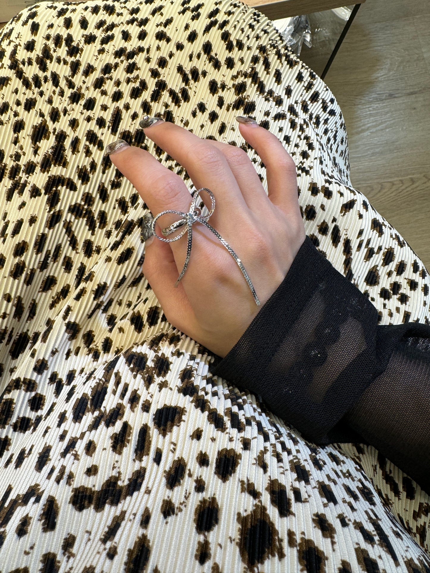 必買 幼條蝴蝶結RING