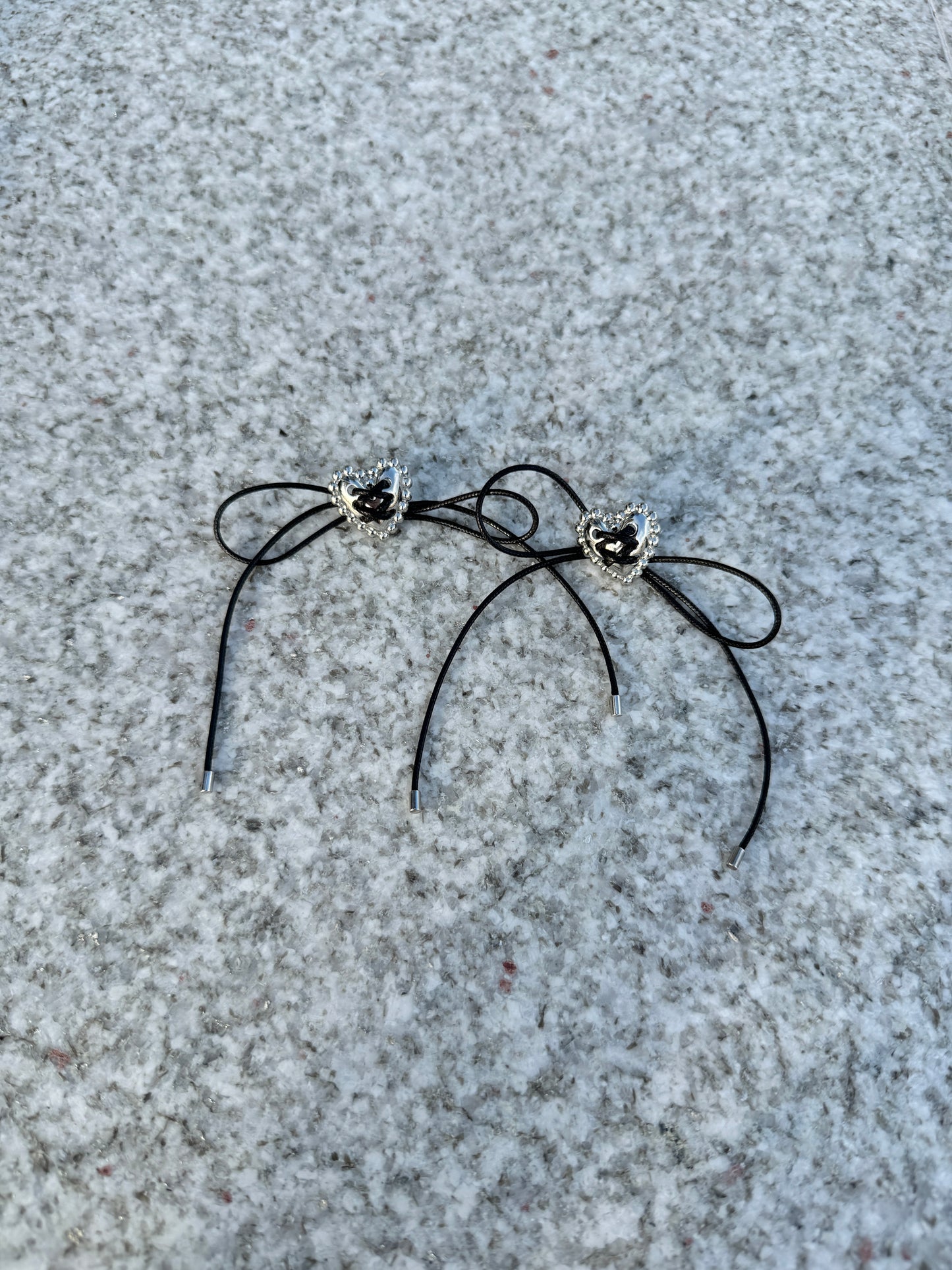 復古心心綁蝴蝶結耳環