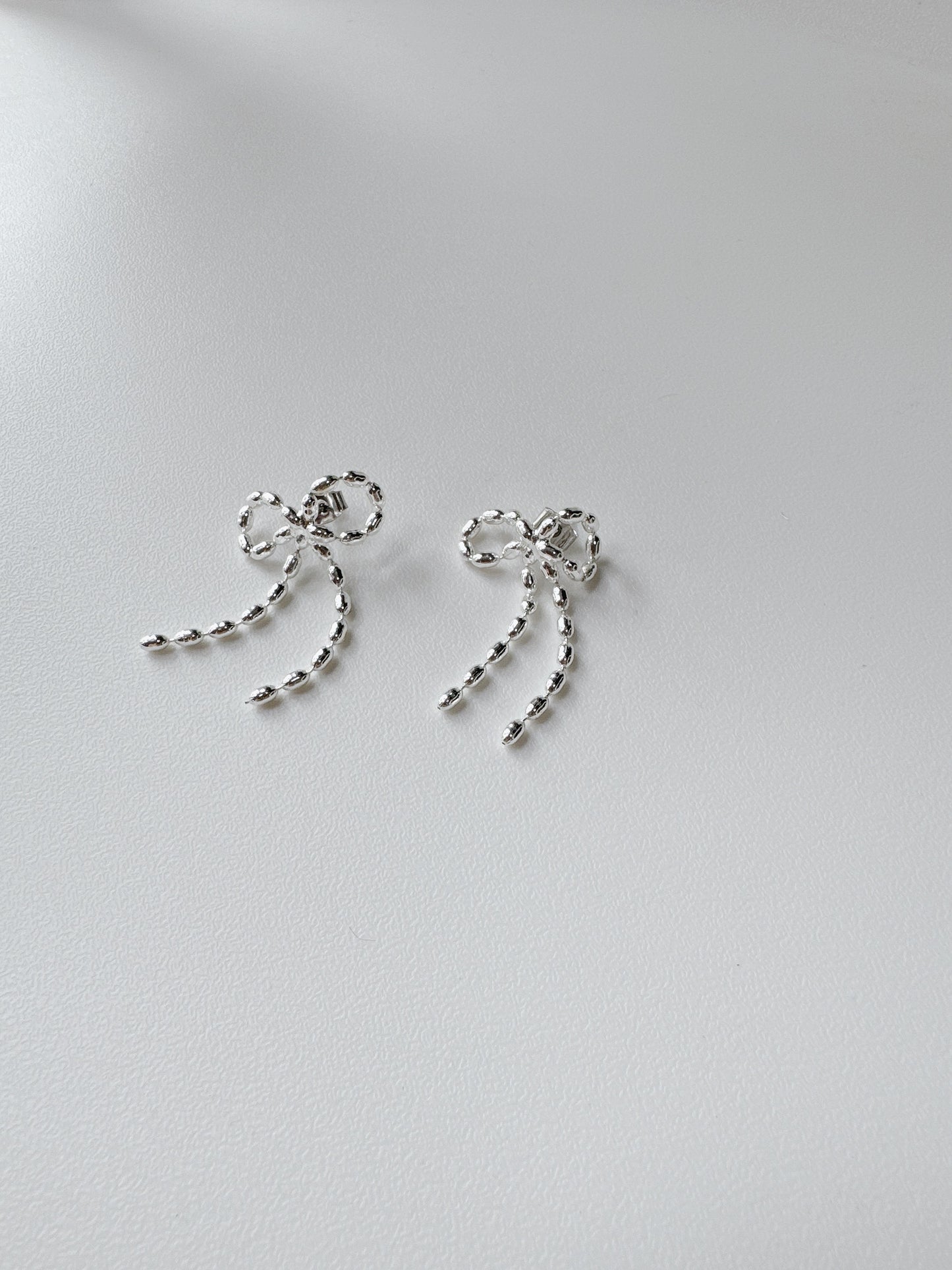 輕可愛豆豆RIBBON EARRING