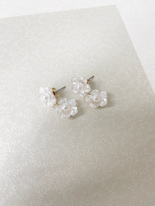 雙珍珠小花耳環