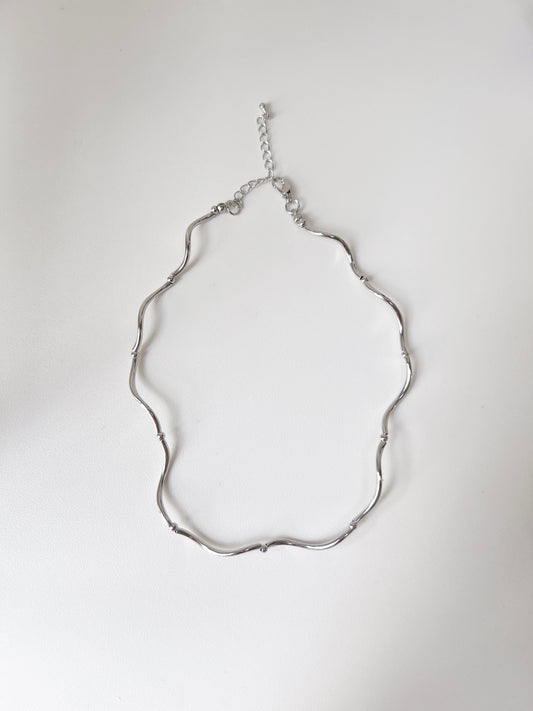 氣質波浪微曲頸鏈
