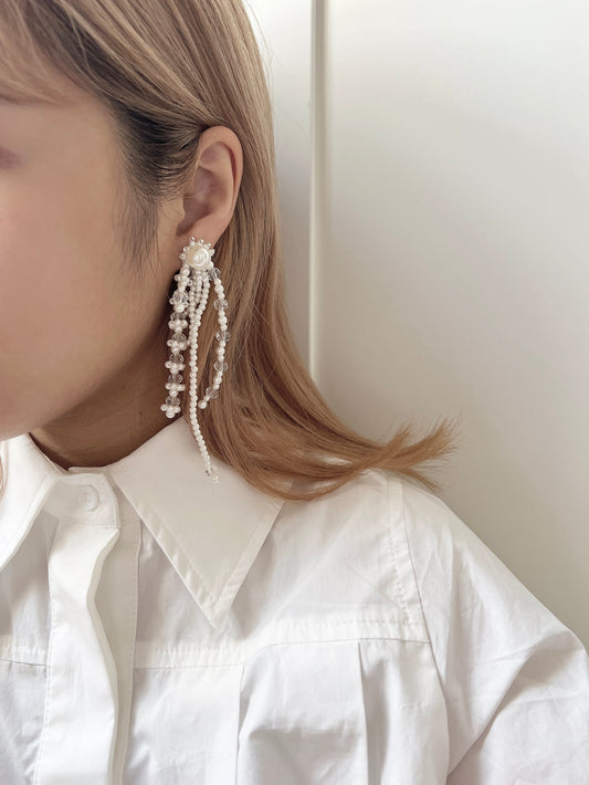 私心款 // 氣質珍珠透明花花長耳環