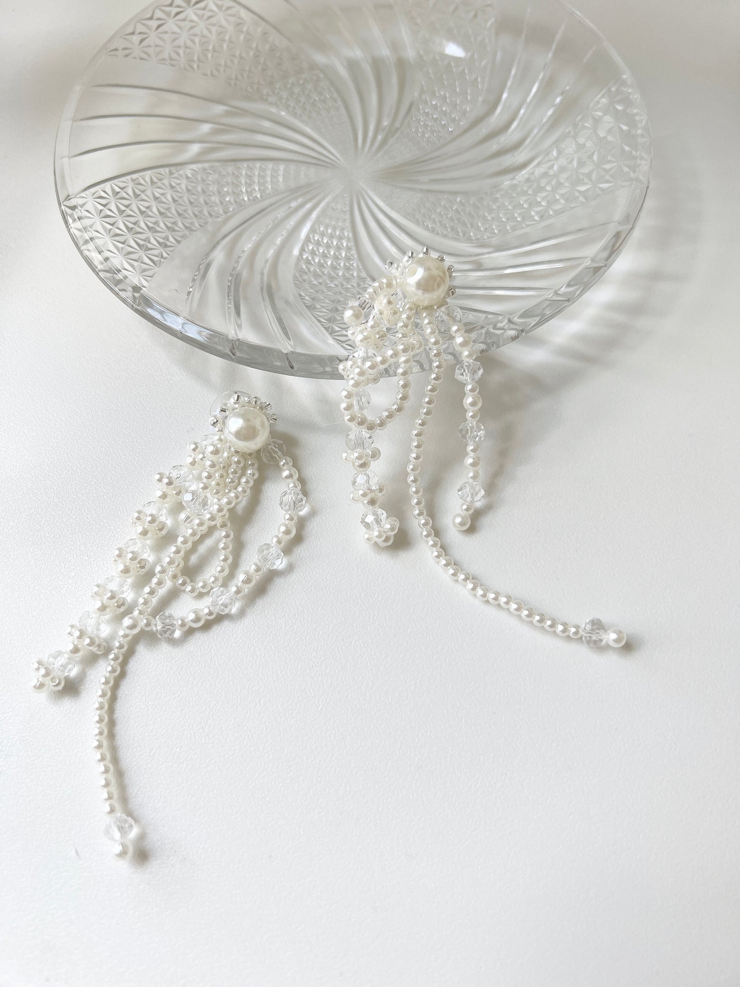 私心款 // 氣質珍珠透明花花長耳環