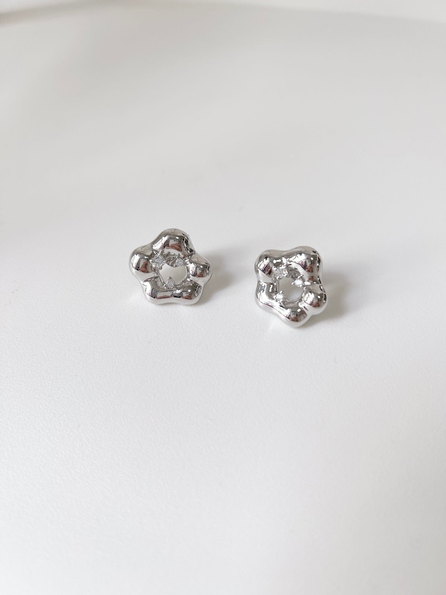 不規則花花閃石耳環