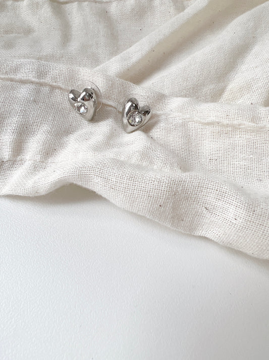 低調款~ 閃石小心型耳環