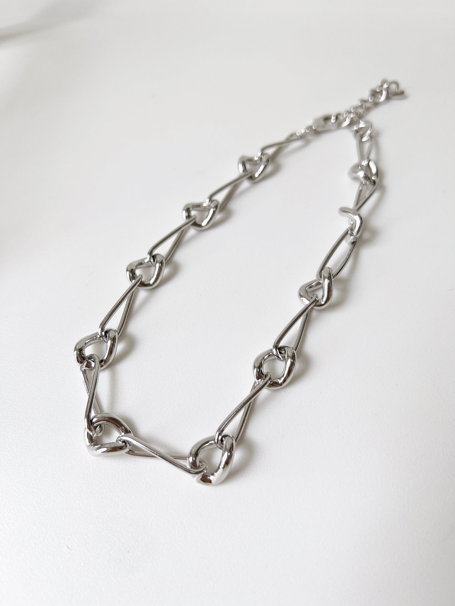 必買款!微波浪扣扣頸鏈