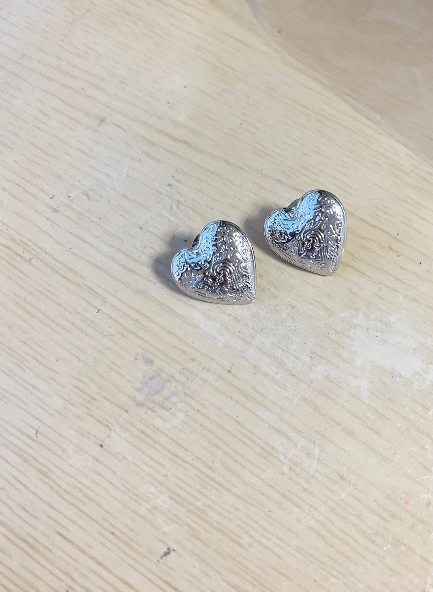 復古紋心心耳環