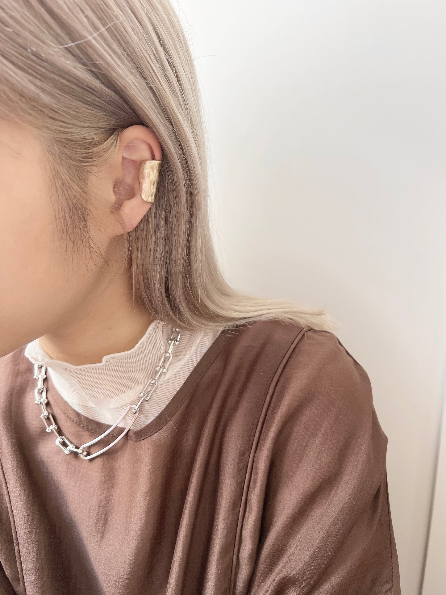 簡約霧面壓紋長EAR CUFF