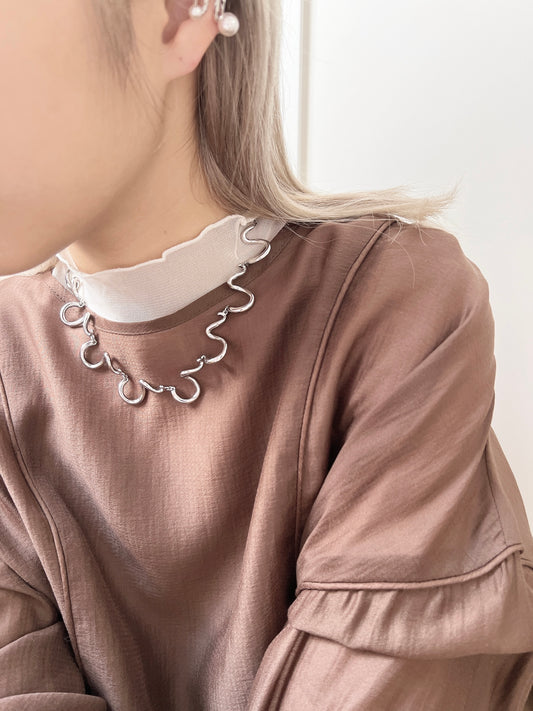 美!彎彎曲曲S形頸鏈