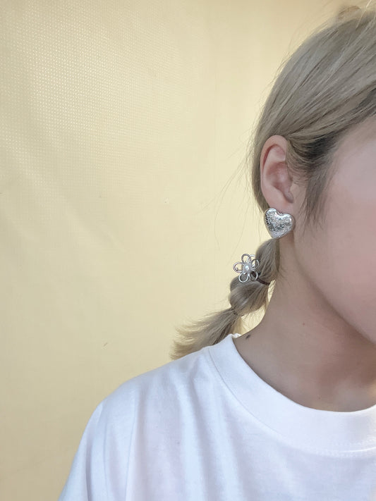 復古紋心心耳環