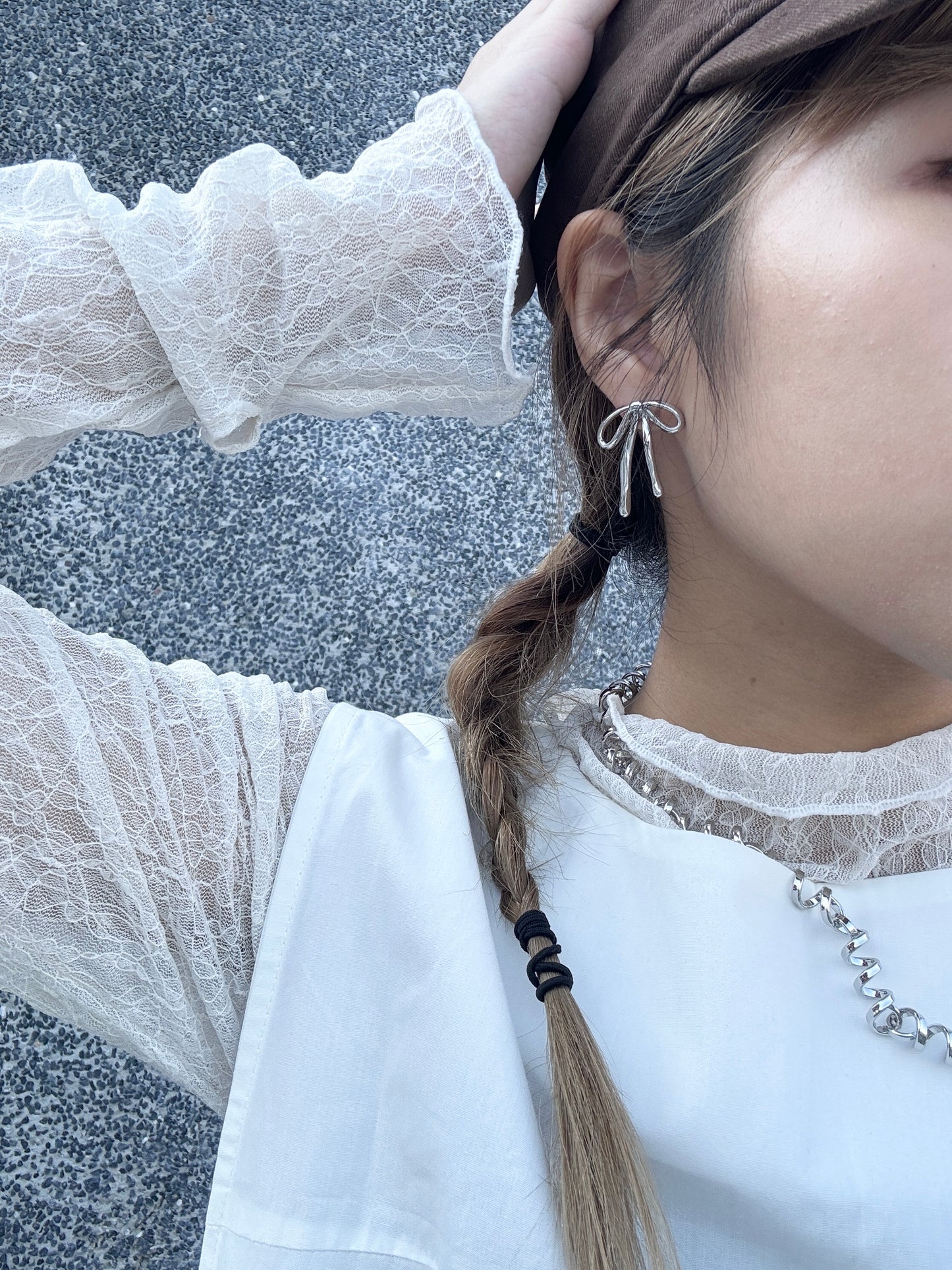 推！垂感蝴蝶結耳環￼