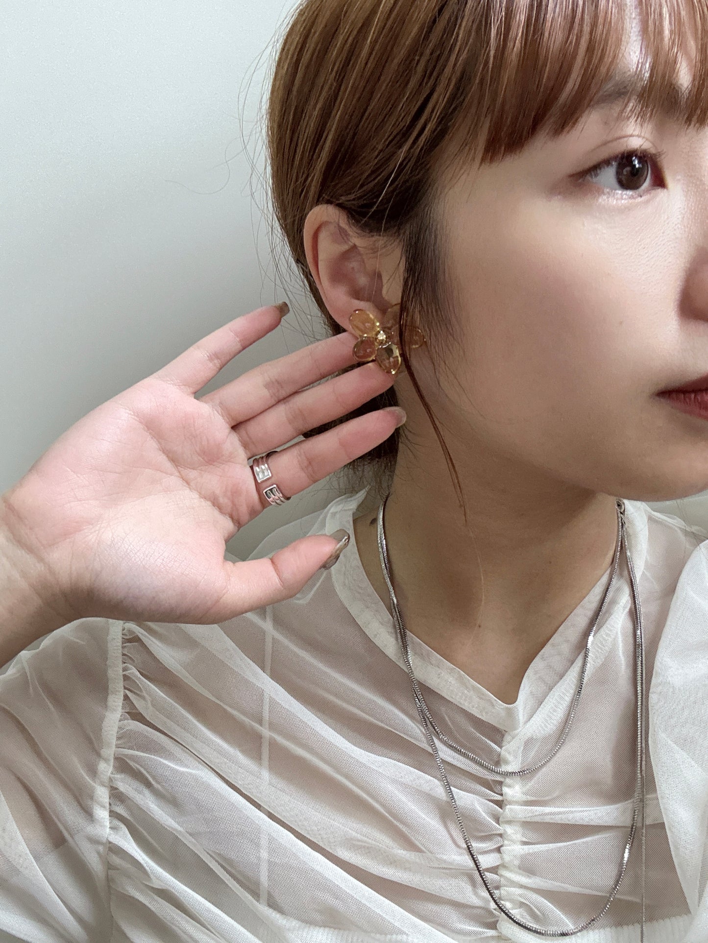 必買～透明感日系小花耳環