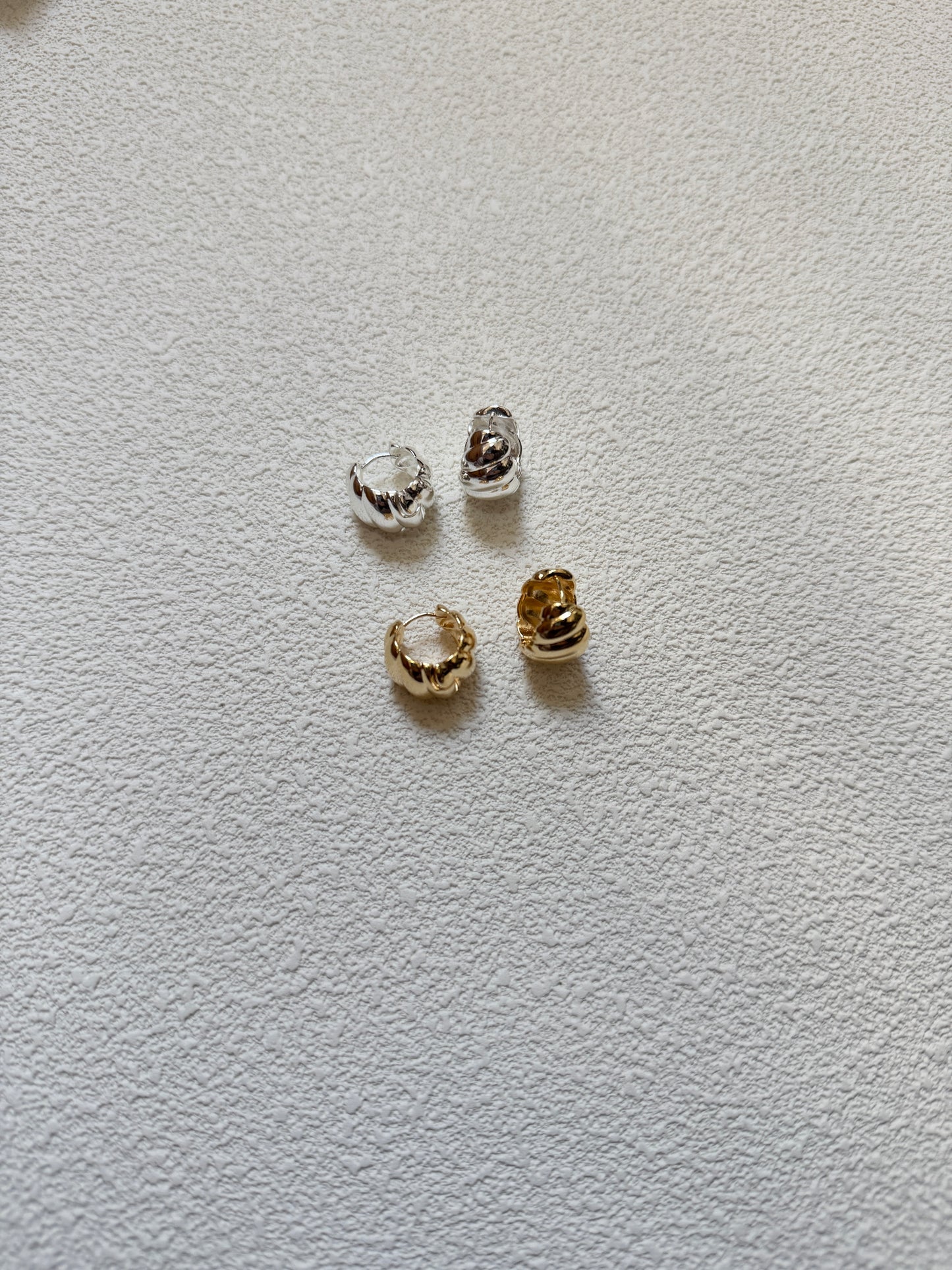 ￼螺旋紋日常小耳環