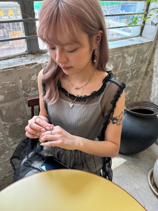 不俗氣心心壓紋頸鏈