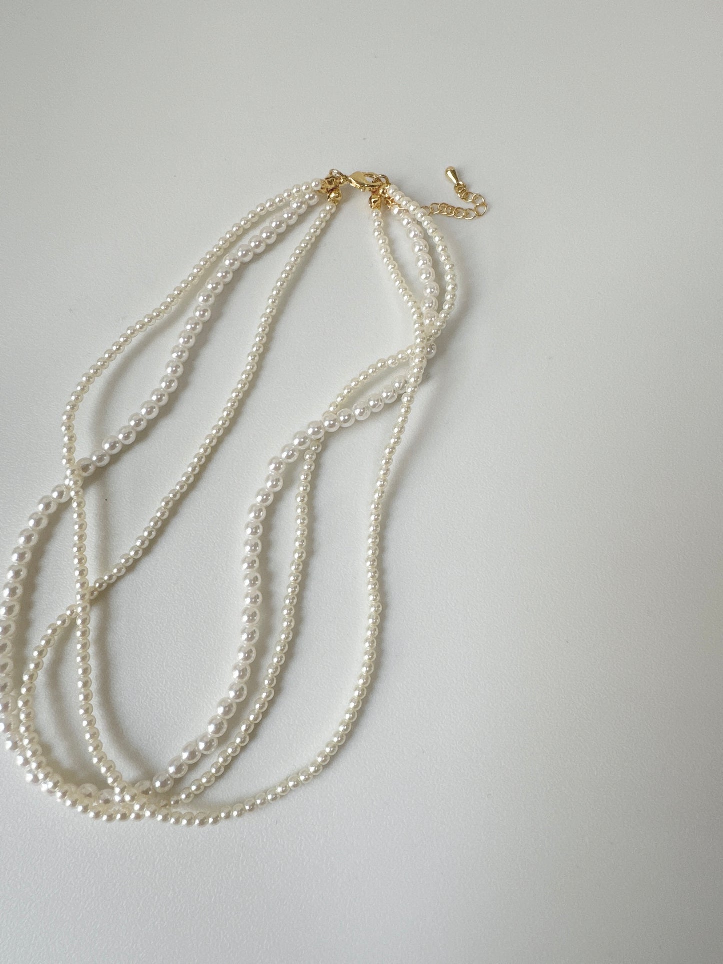 Layer pearl necklace