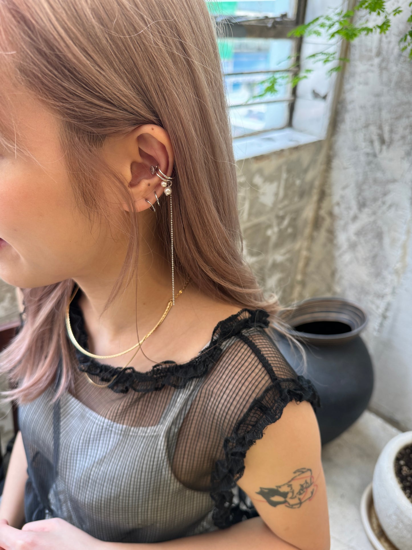 現貨⸜ ♡ ⸝層次扣扣珍珠吊鏈EARCUFF