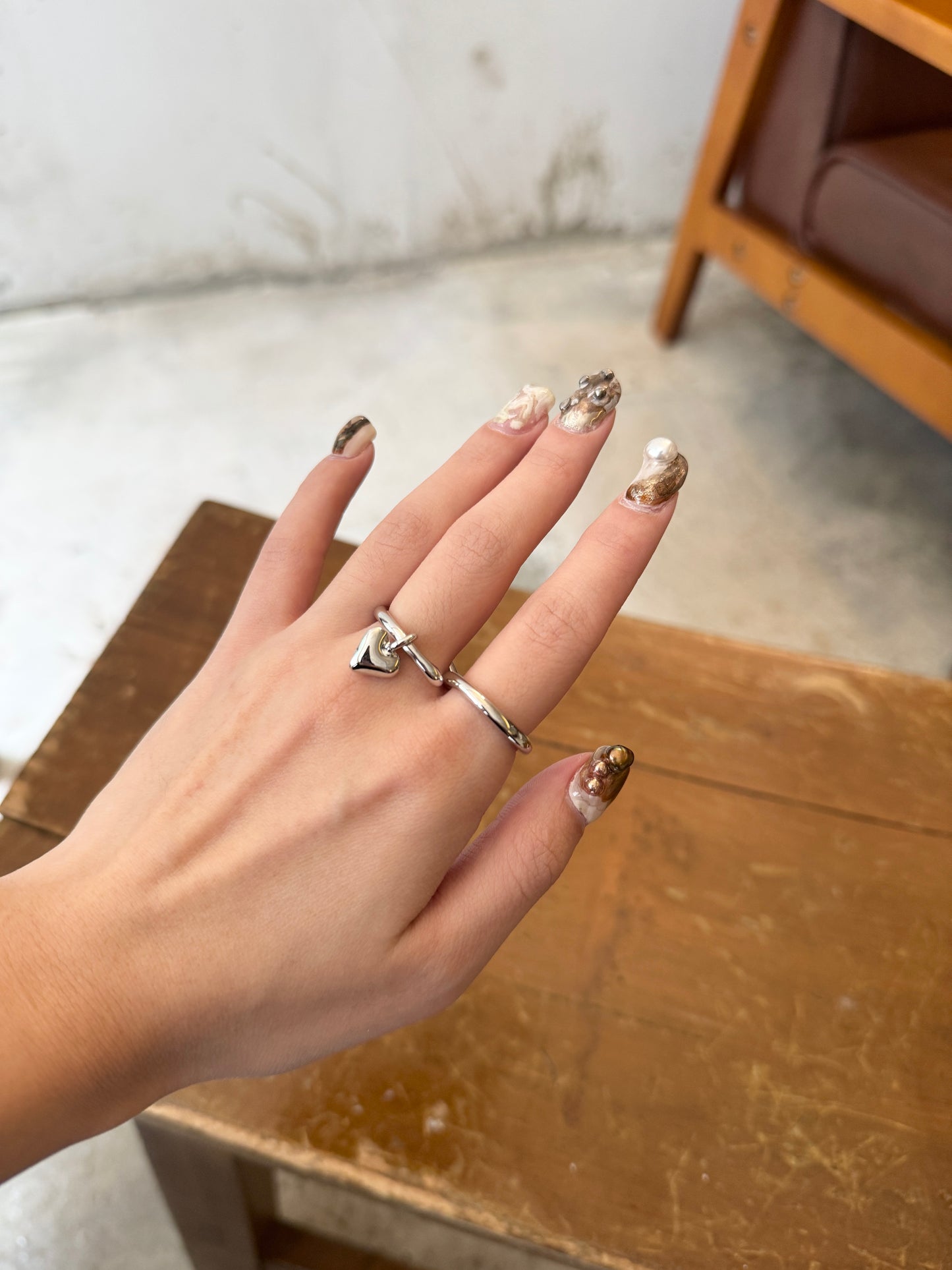 現貨⸜ ♡ ⸝心心扣雙指RING