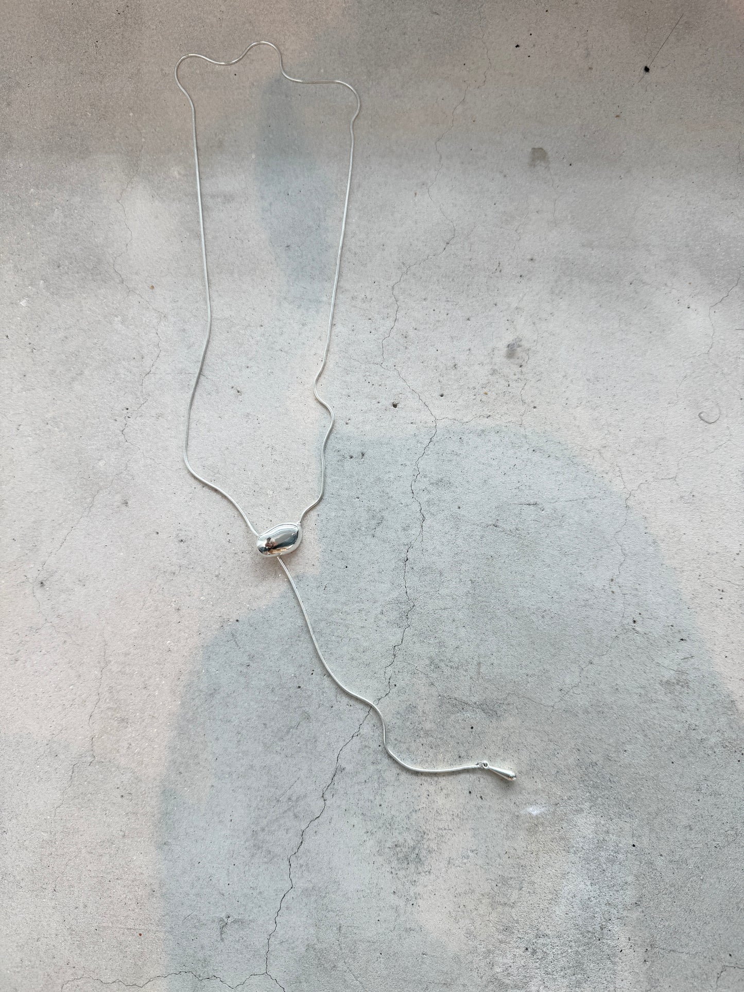 大人感⁺⊹˚.⋆小橢圓長頸鏈