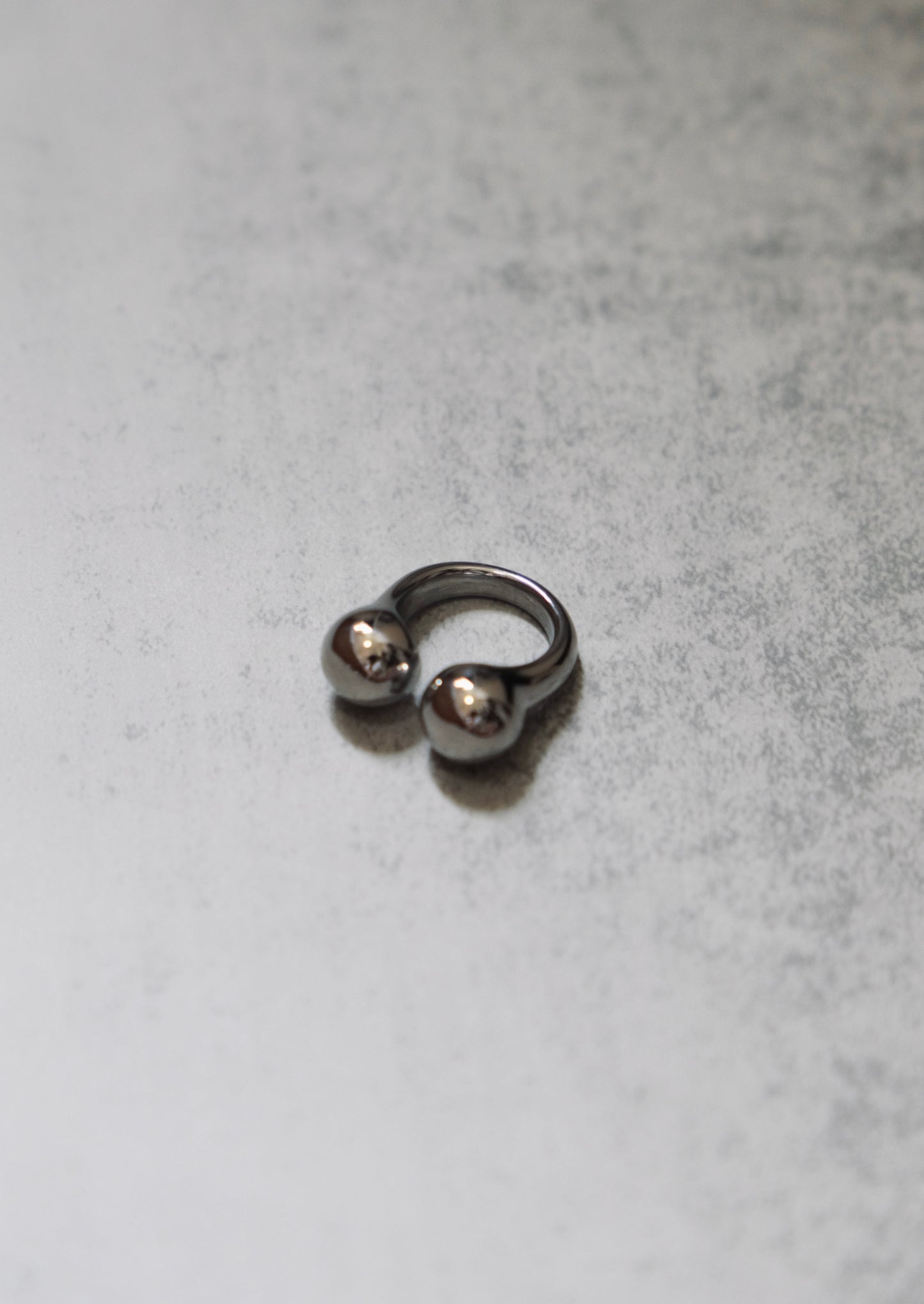 型格雙ball Ring