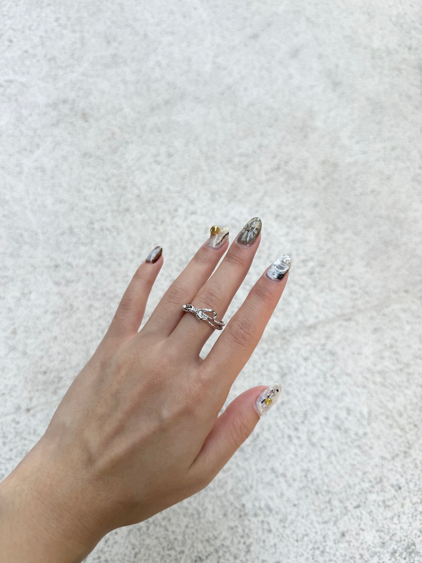 蝴蝶結扭紋幼RING