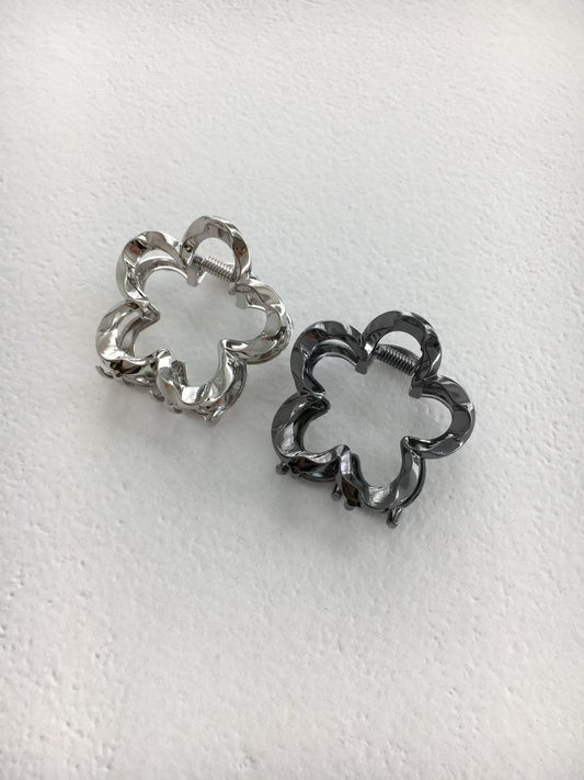 必買花花髮夾