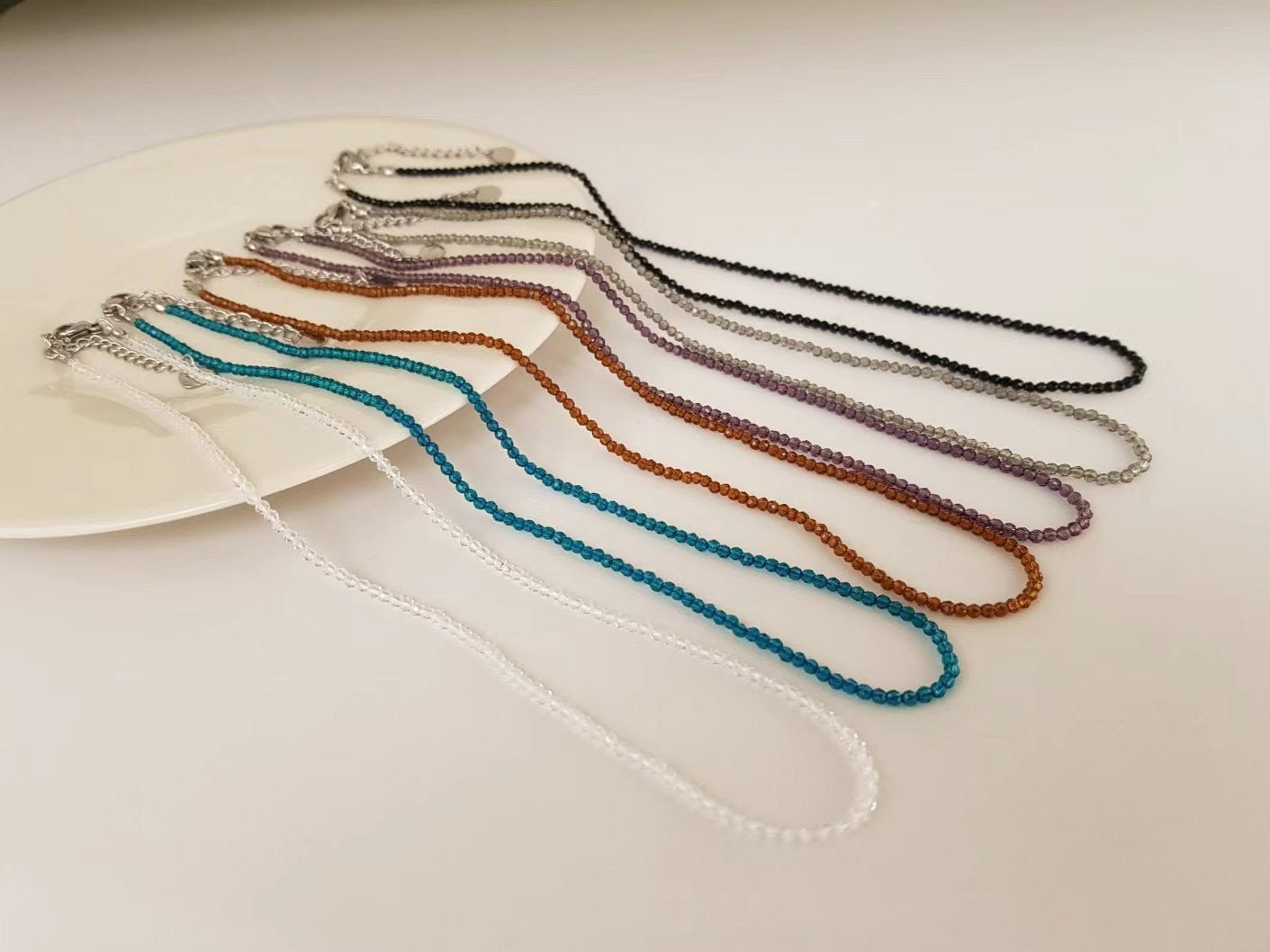 多色入！巨百撘細亮珠幼頸鏈