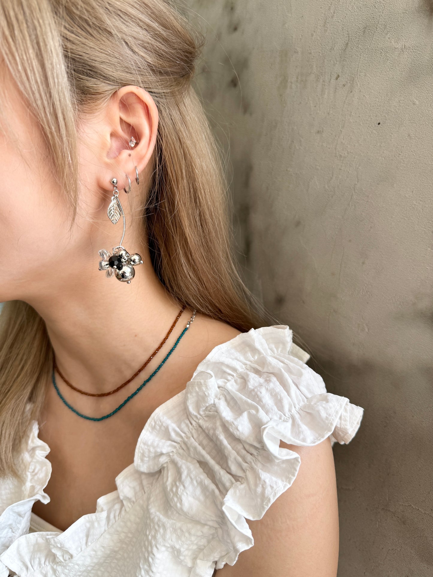 透明感花花ballball耳環