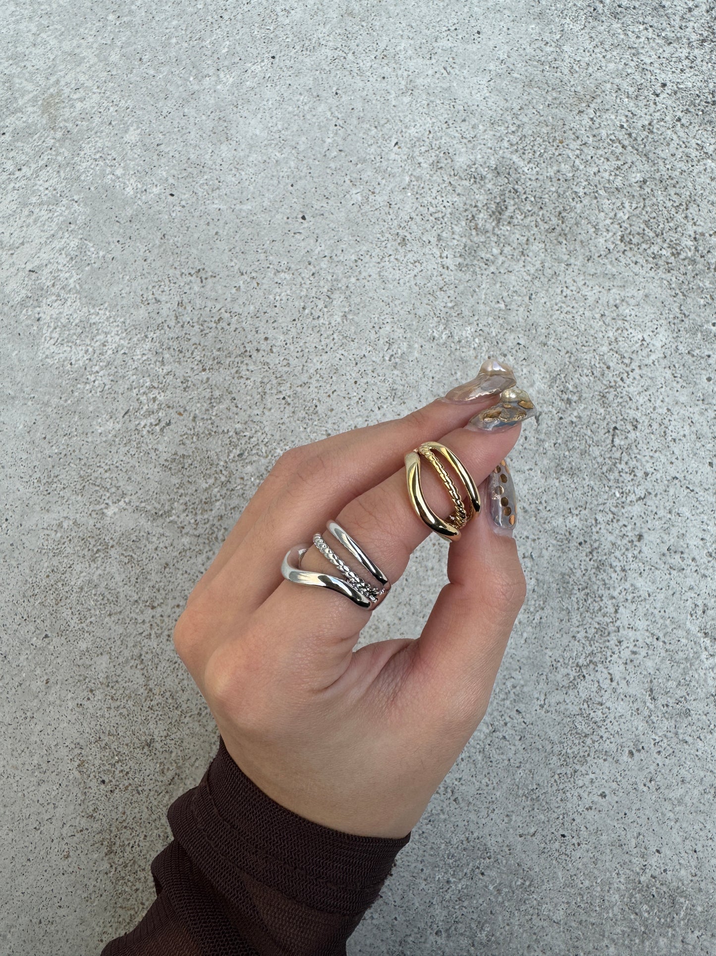 Must have!點點小山丘RING