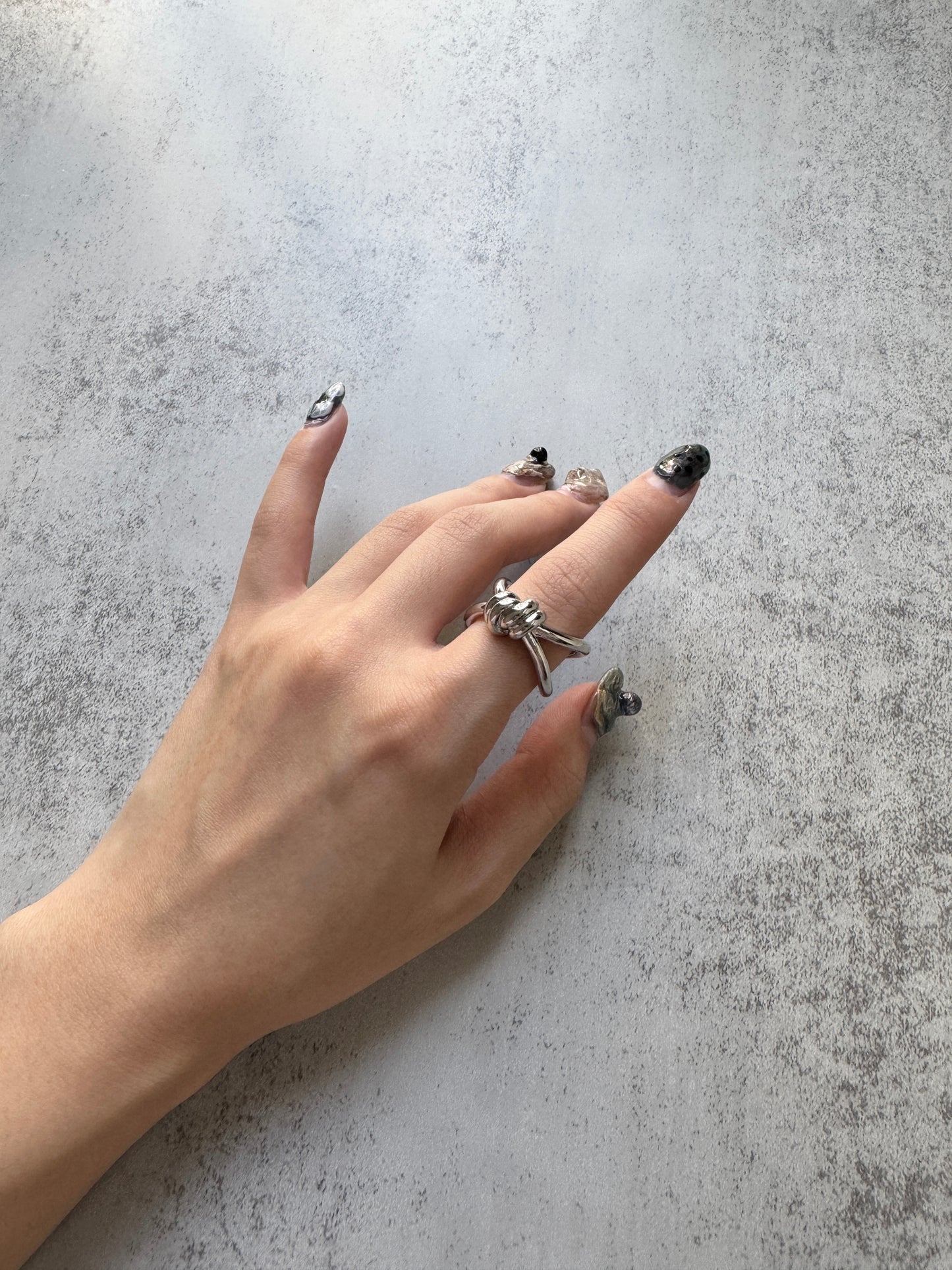 推！交叉線條RING