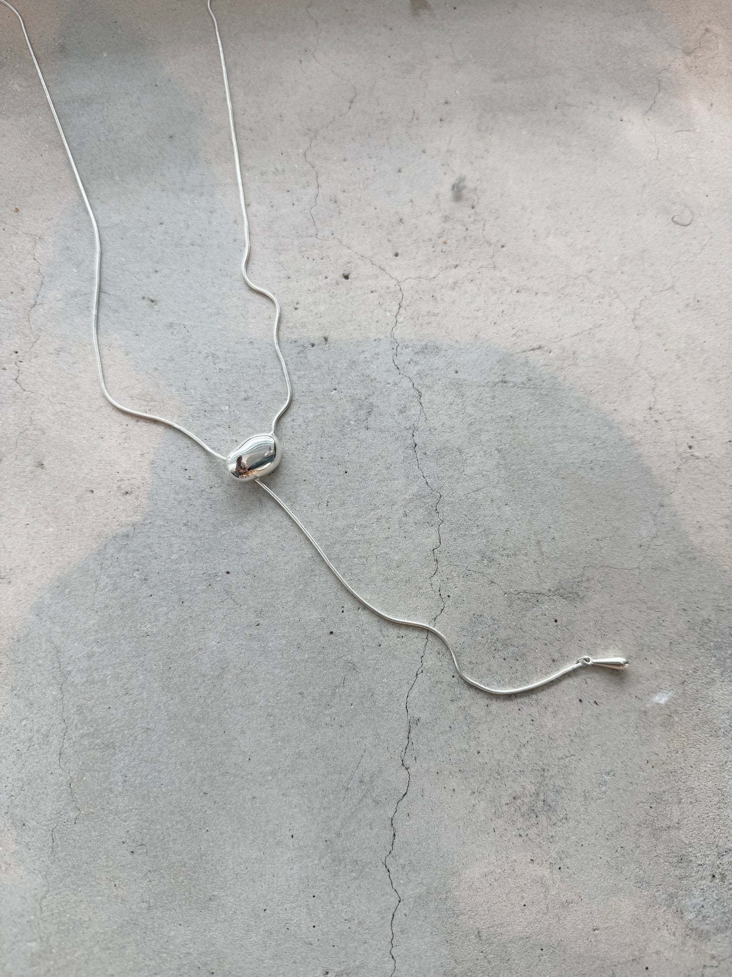 大人感⁺⊹˚.⋆小橢圓長頸鏈