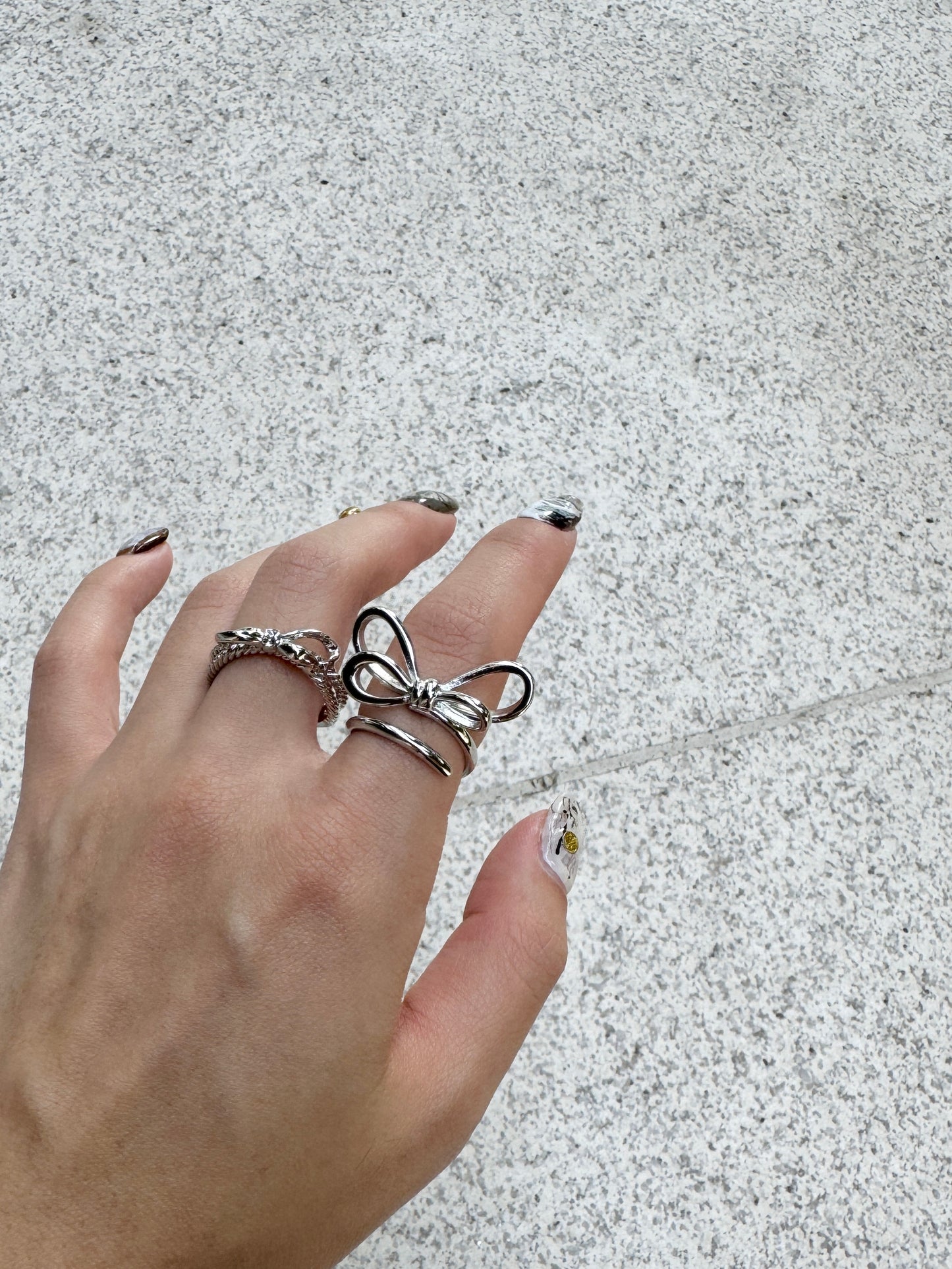 MUST HAVE ! 雙蝴蝶結扭圈RING