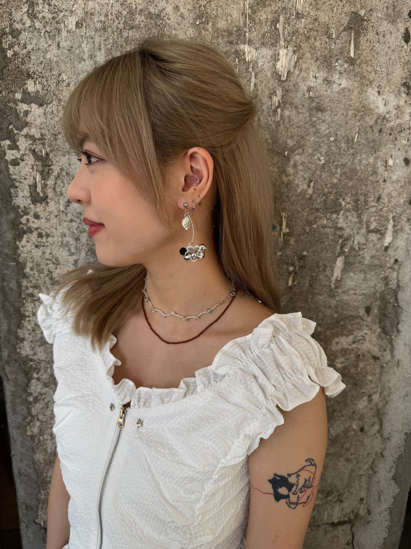 透明感花花ballball耳環