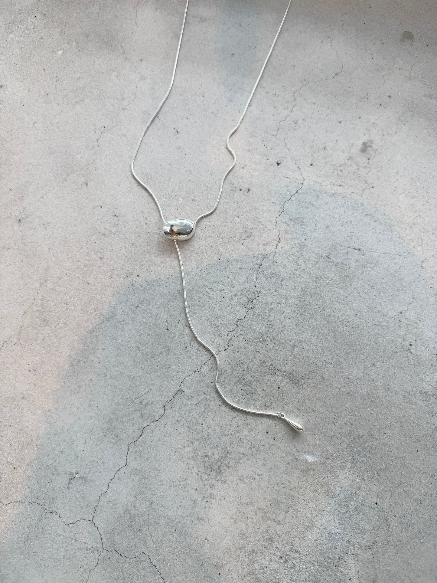 大人感⁺⊹˚.⋆小橢圓長頸鏈