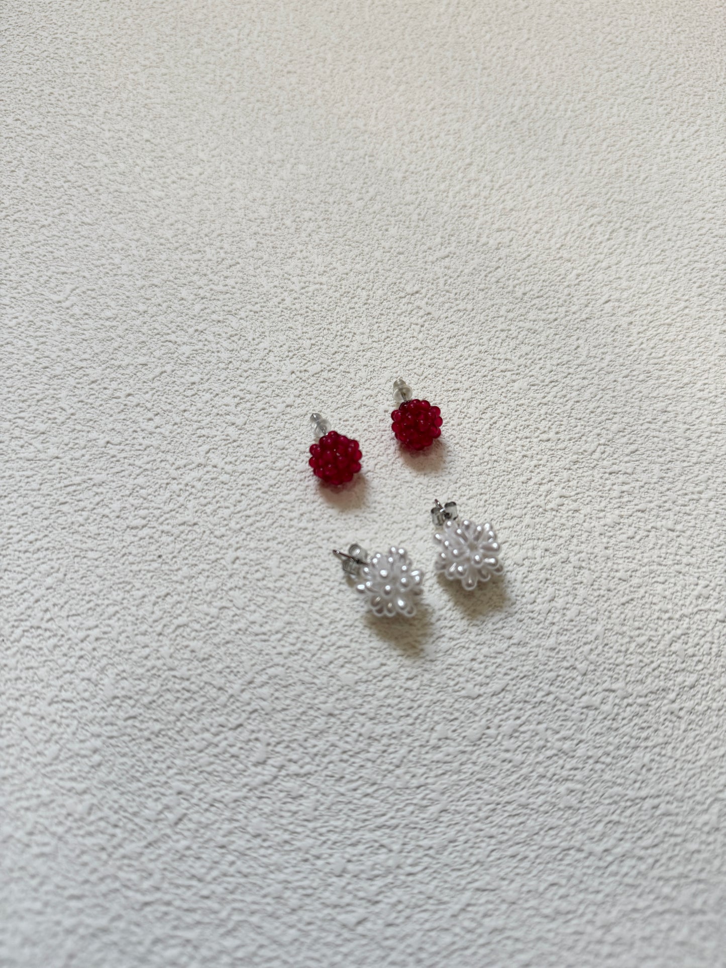 Mini小花球珠珠耳環