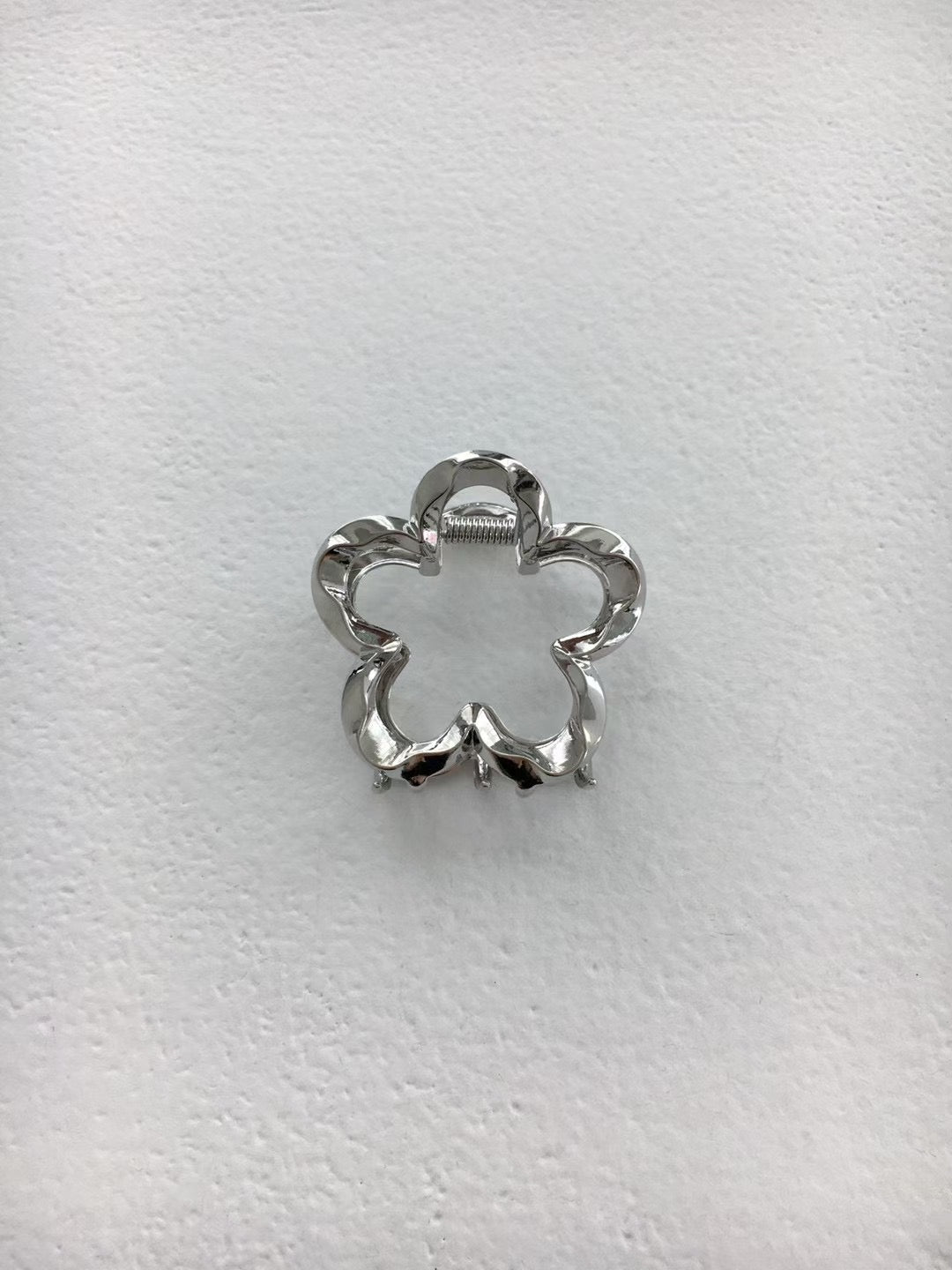 必買花花髮夾