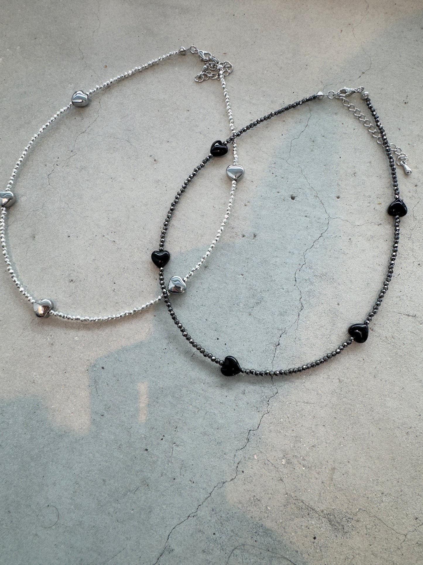 細碎閃石心心頸鏈