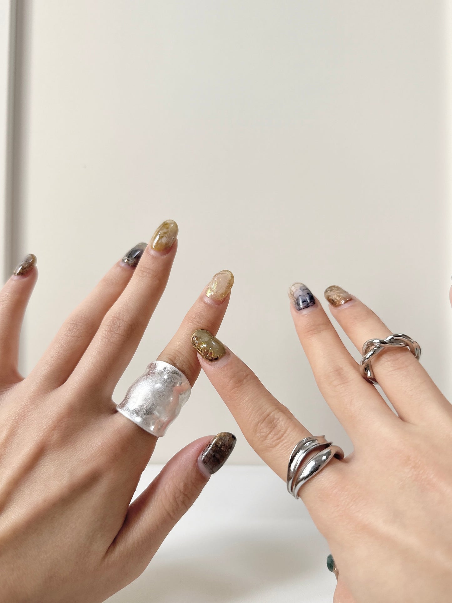 自留款！日系感凹凸面粗RING￼