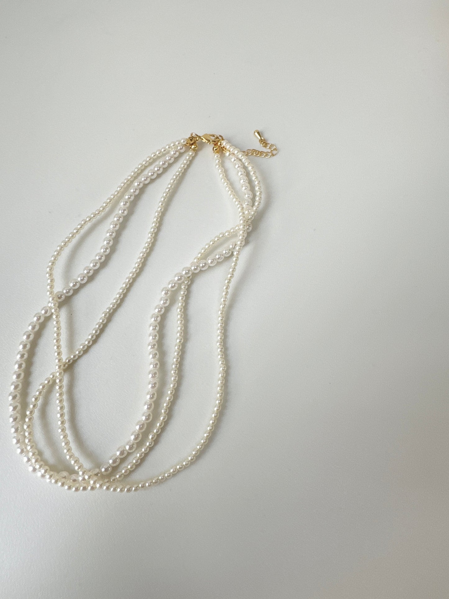 Layer pearl necklace